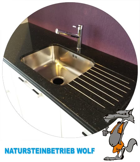 Arbeitsplatten für Ihre Küche in Dresden 1 Star Galaxy poliert mit Unterbauspüle, Ablauffläche und Edelstahleinlegern – Referenz vom Natursteinbetrieb Wolf aus Freital